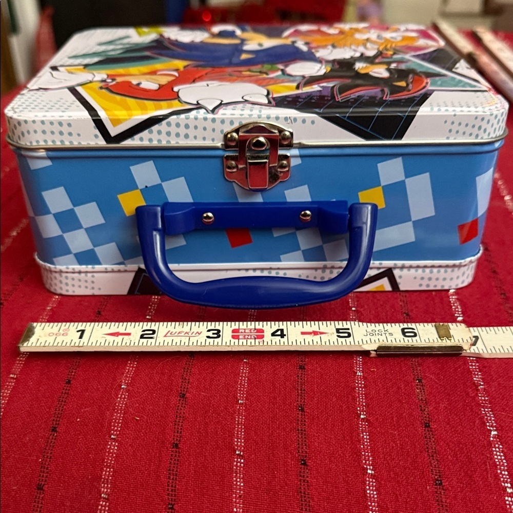 Sonic the Hedgehog Themed Metal Lunchbox with Handle. Like New! - Picture 4 of 7